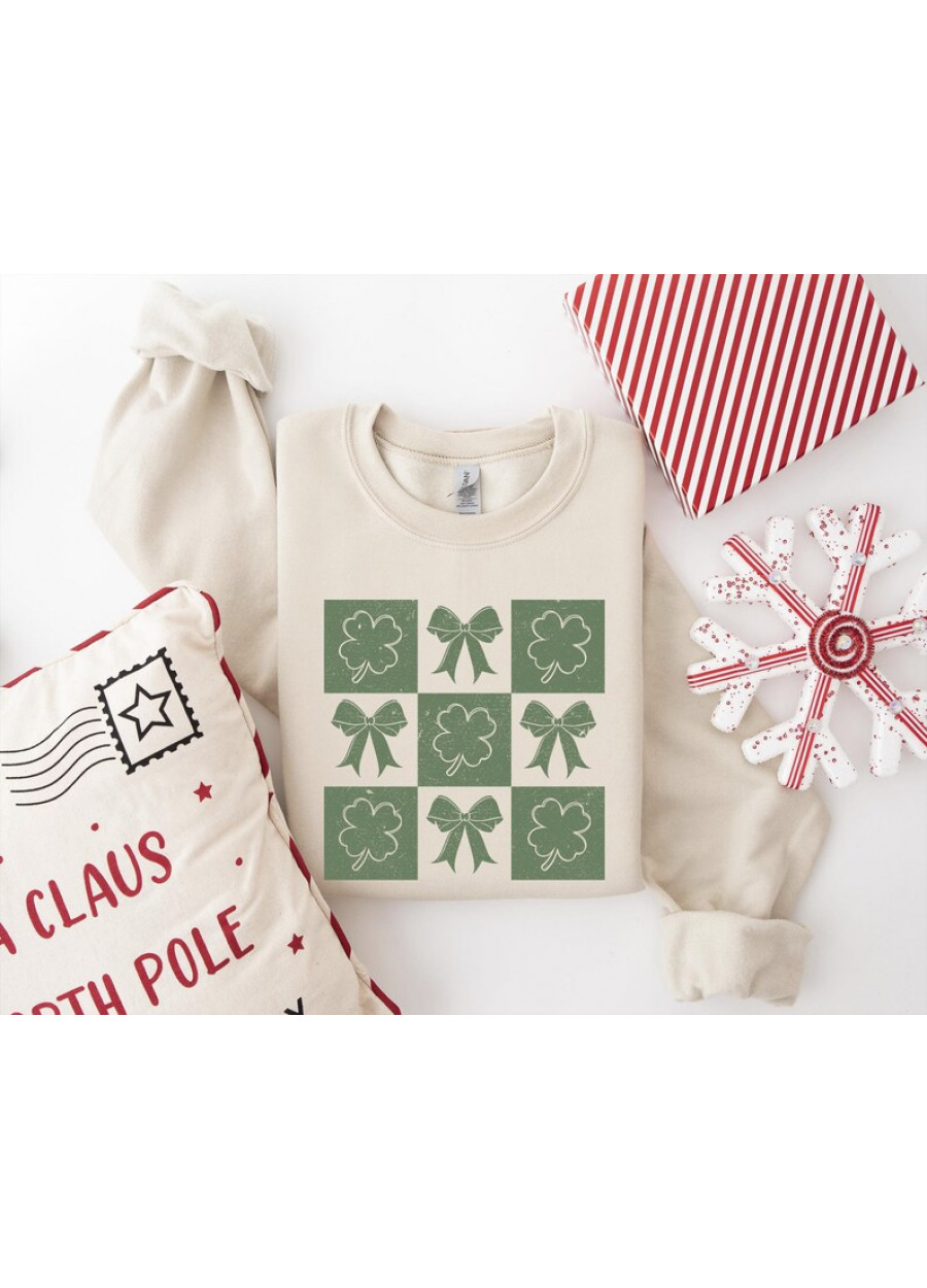 Retro Checkered St Patrick's Day Sweatshirt: Shamrock Coquette Style