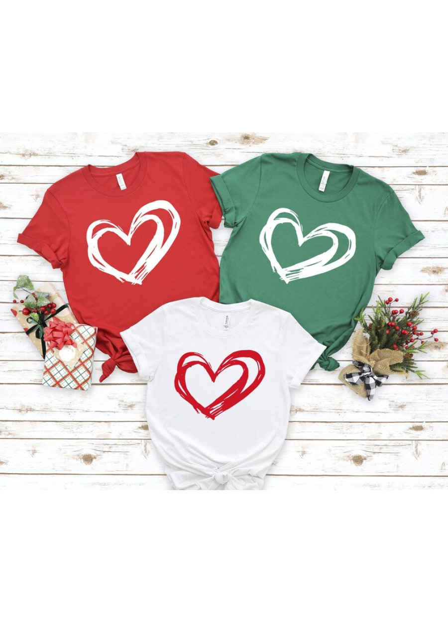 Heart Love Valentine's Day Tee - Women's Graphic Shirt